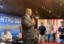 Boneco rouba a cena em evento do DC e ofusca discurso de Witzel
