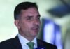 FENAJ repudia ataque de Flávio Bolsonaro a repórter do Intercept e cobra respeito à liberdade de imprensa