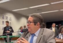 Prefeitura de Rio das Ostras cria gratificação que pune professores doentes, denuncia deputado
