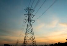 Blecaute de 1985 deixa oito estados e o Distrito Federal sem energia